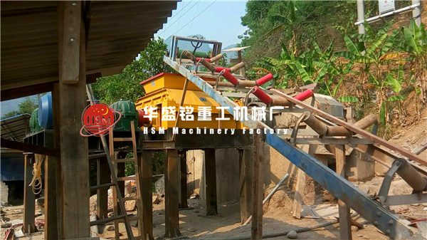 对辊制砂机现场图